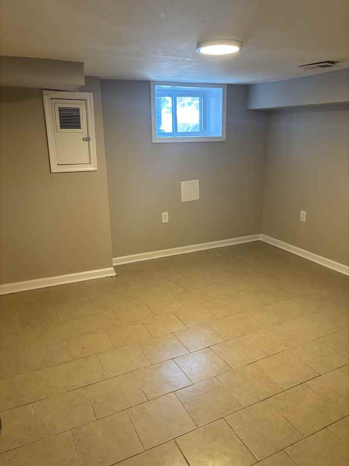 1831 East Lafayette Avenue #1 - Photo 5 of 10