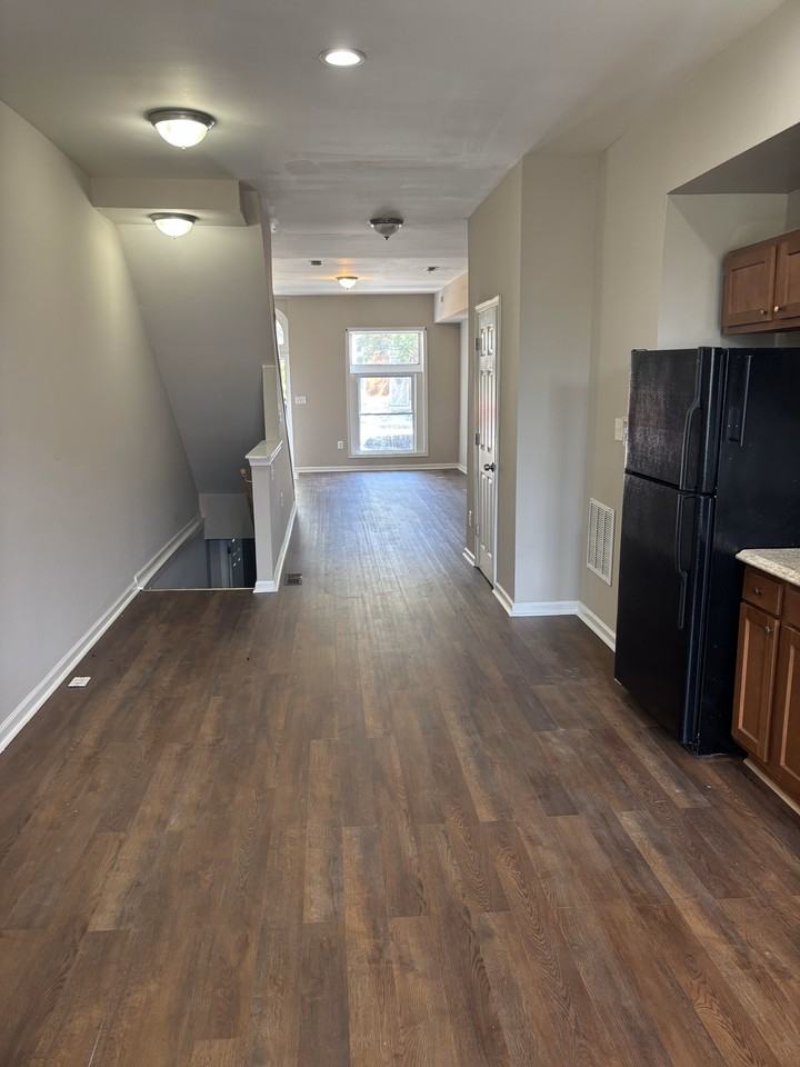 1831 East Lafayette Avenue #1 - Photo 7 of 10