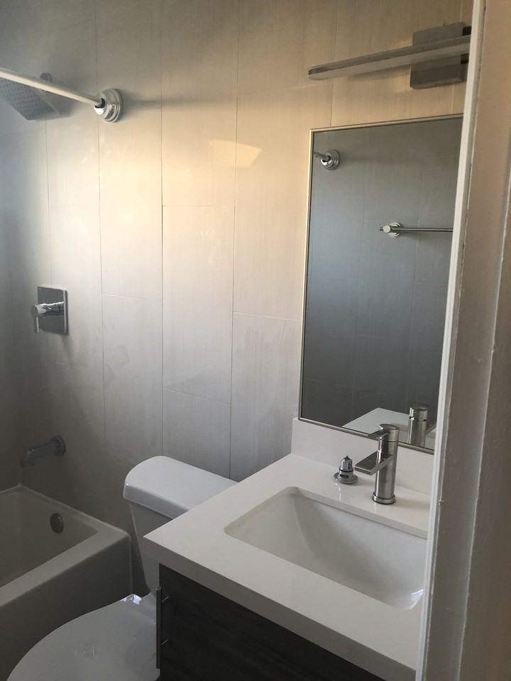 811 Northwest 6th Avenue #3 - Photo 5 of 24