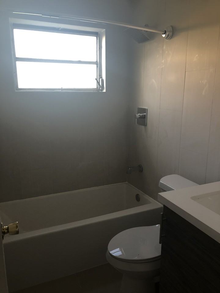 811 Northwest 6th Avenue #3 - Photo 6 of 24