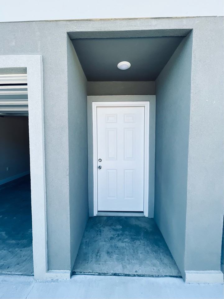 716 Plum Ln #1 - Photo 3 of 5