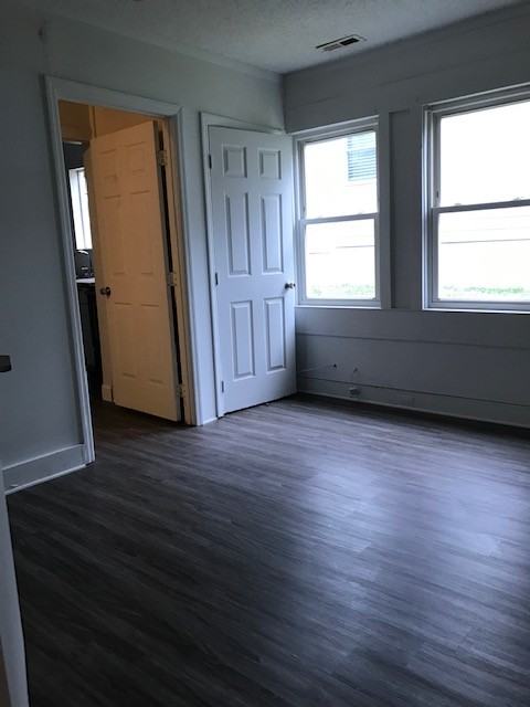 420 Macon Street #B - Photo 5 of 9