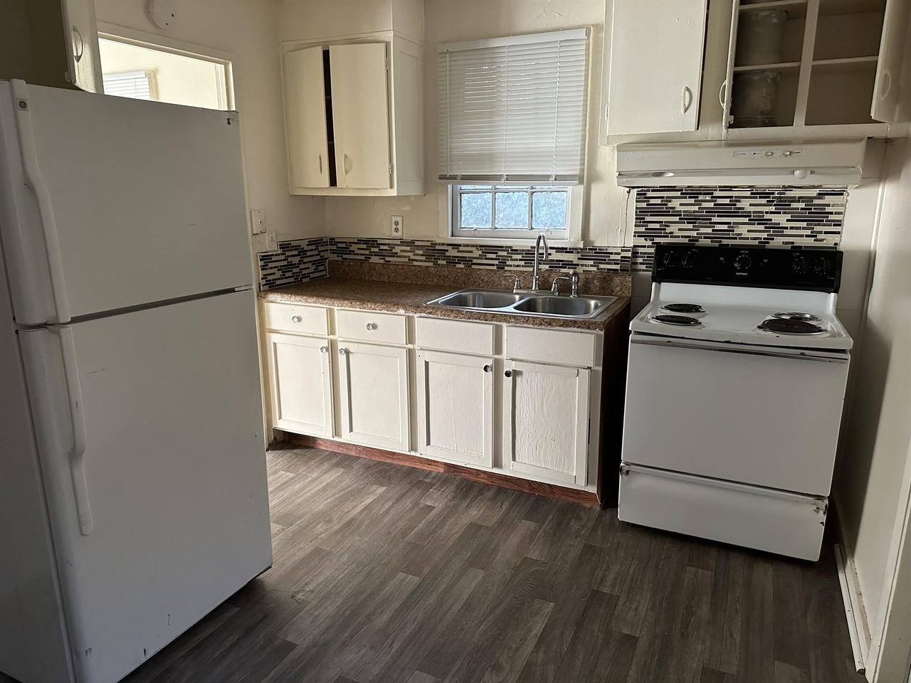 2404 Knox Dr #2404 - Photo 2 of 6