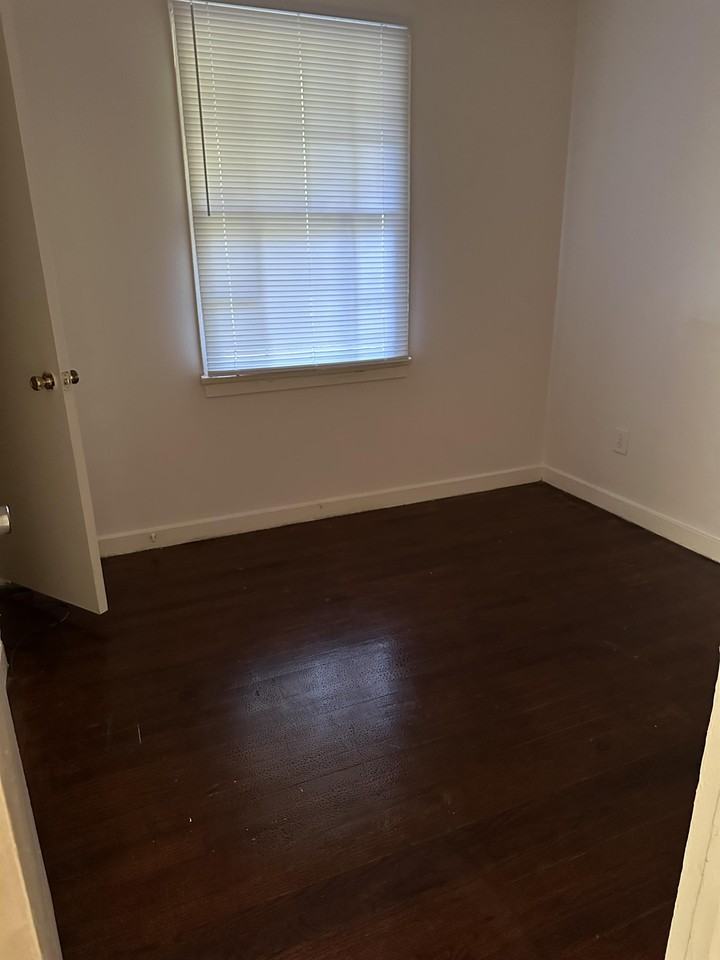 2404 Knox Dr #2404 - Photo 3 of 6