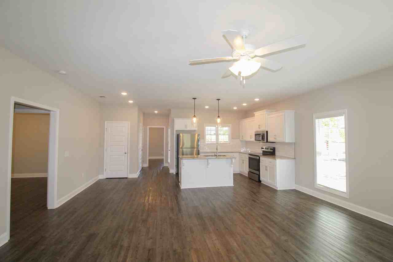 33 Grove #1 - Photo 7 of 24