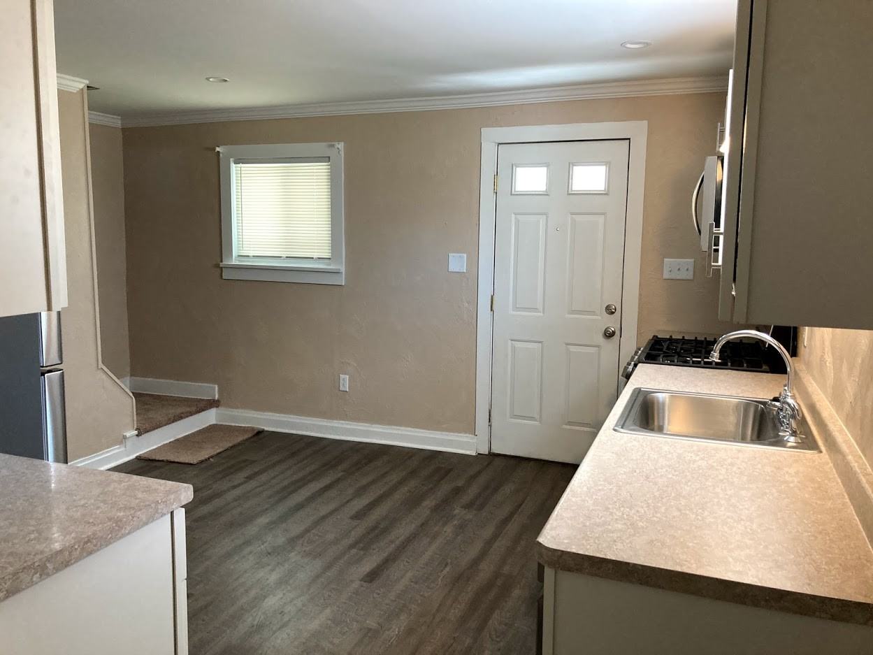 1125 Springdale Dr #1125 - Photo 3 of 11