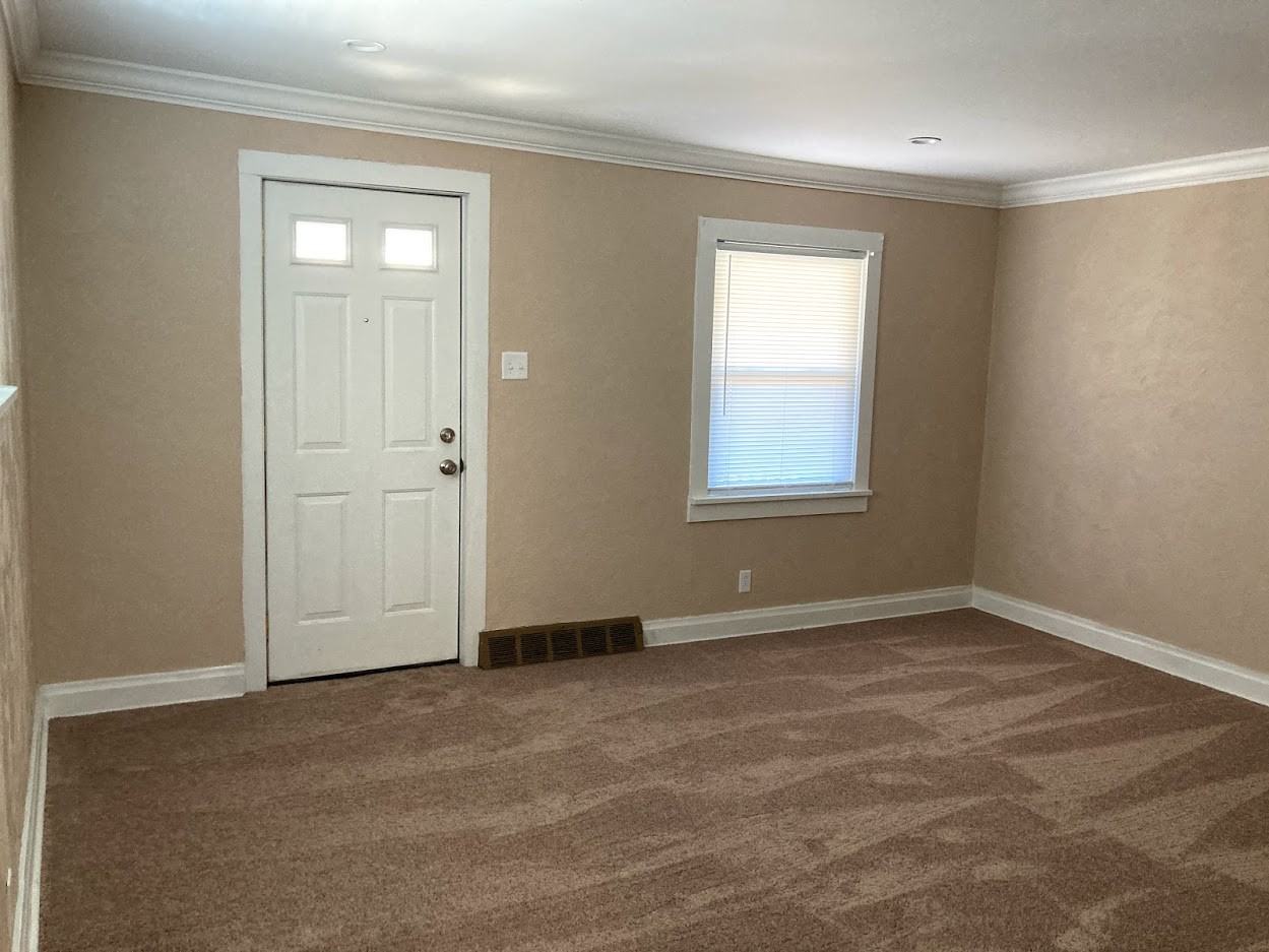 1125 Springdale Dr #1125 - Photo 4 of 11