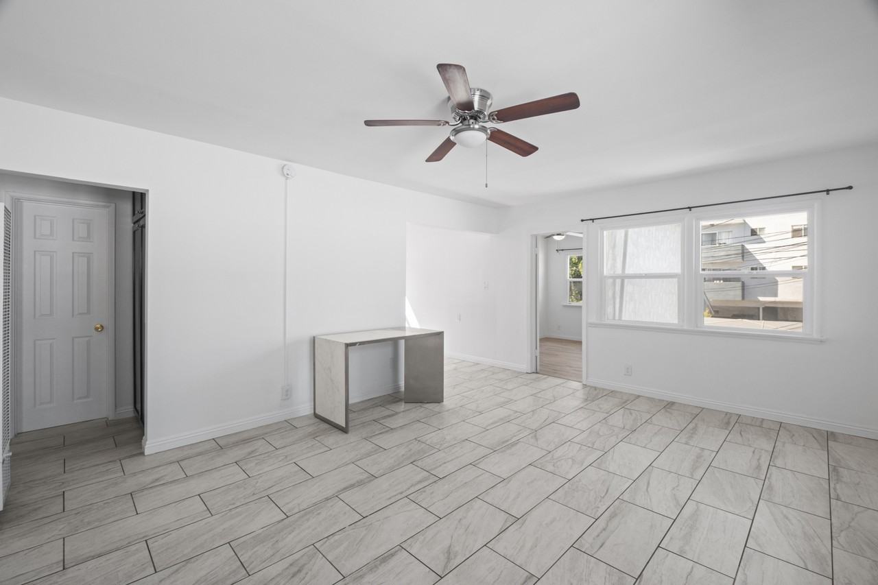 2035 1/2 S Shenandoah St #2035-1-2 - Photo 4 of 30