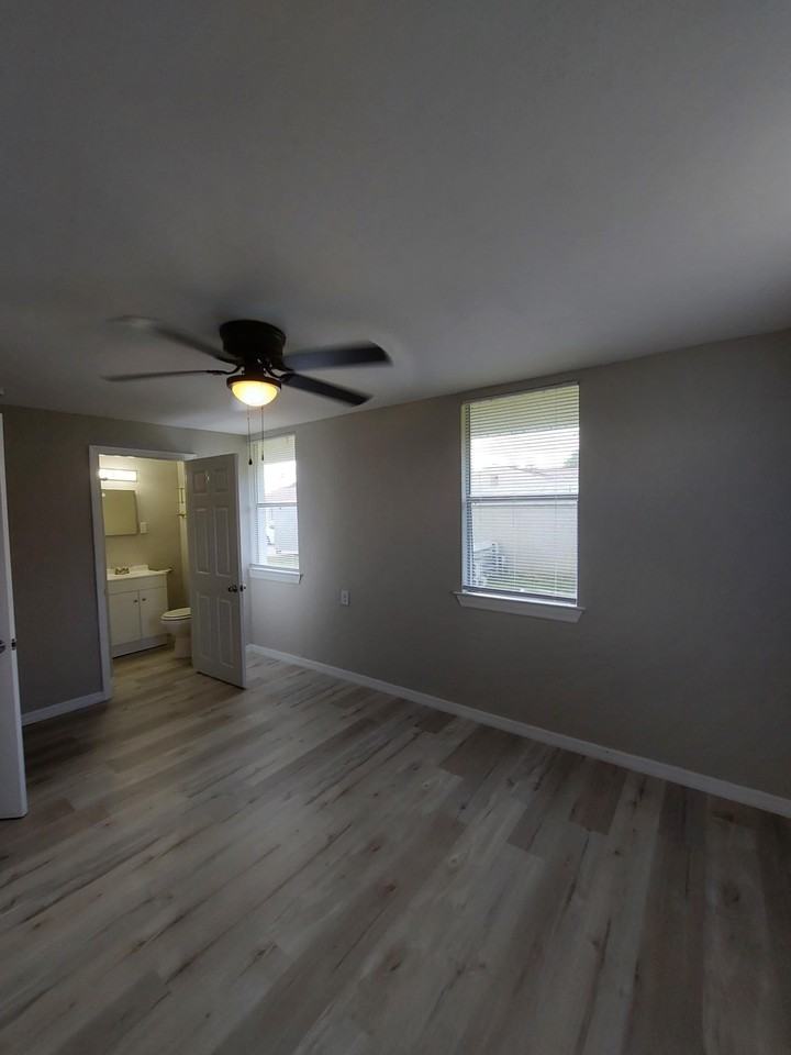 206 Danley Dr #C - Photo 4 of 7