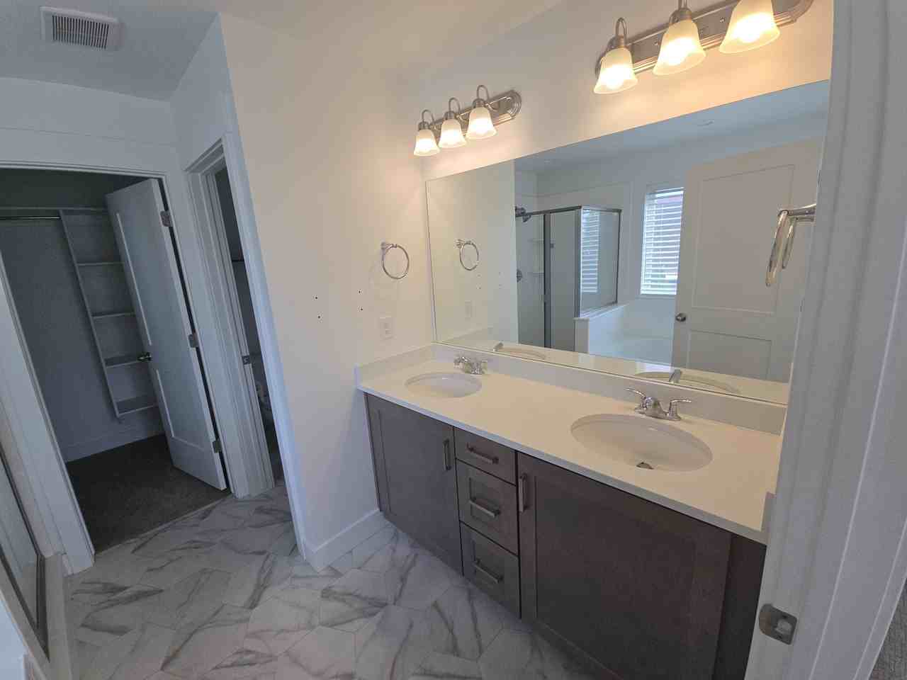 754 E 950 N #1 - Photo 7 of 48