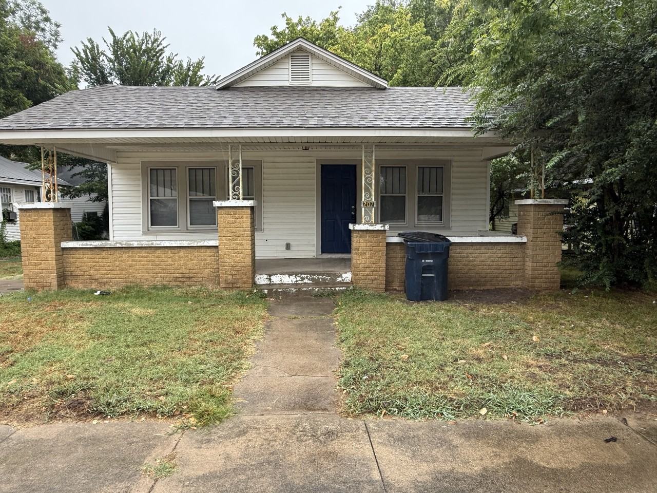 207 South Center Street #1