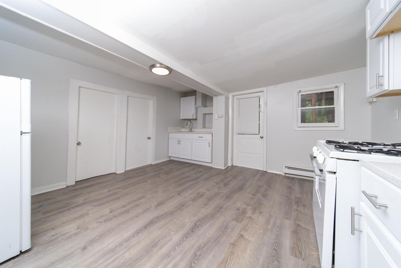 169 Hutton Street #2FRONT - Photo 4 of 20