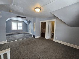 featured image of 102 1/2 South St #1