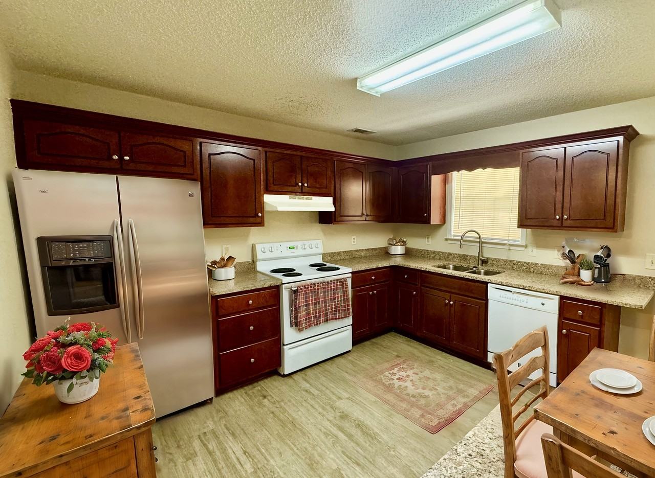 802 North Taylor Court #1 - Photo 4 of 22