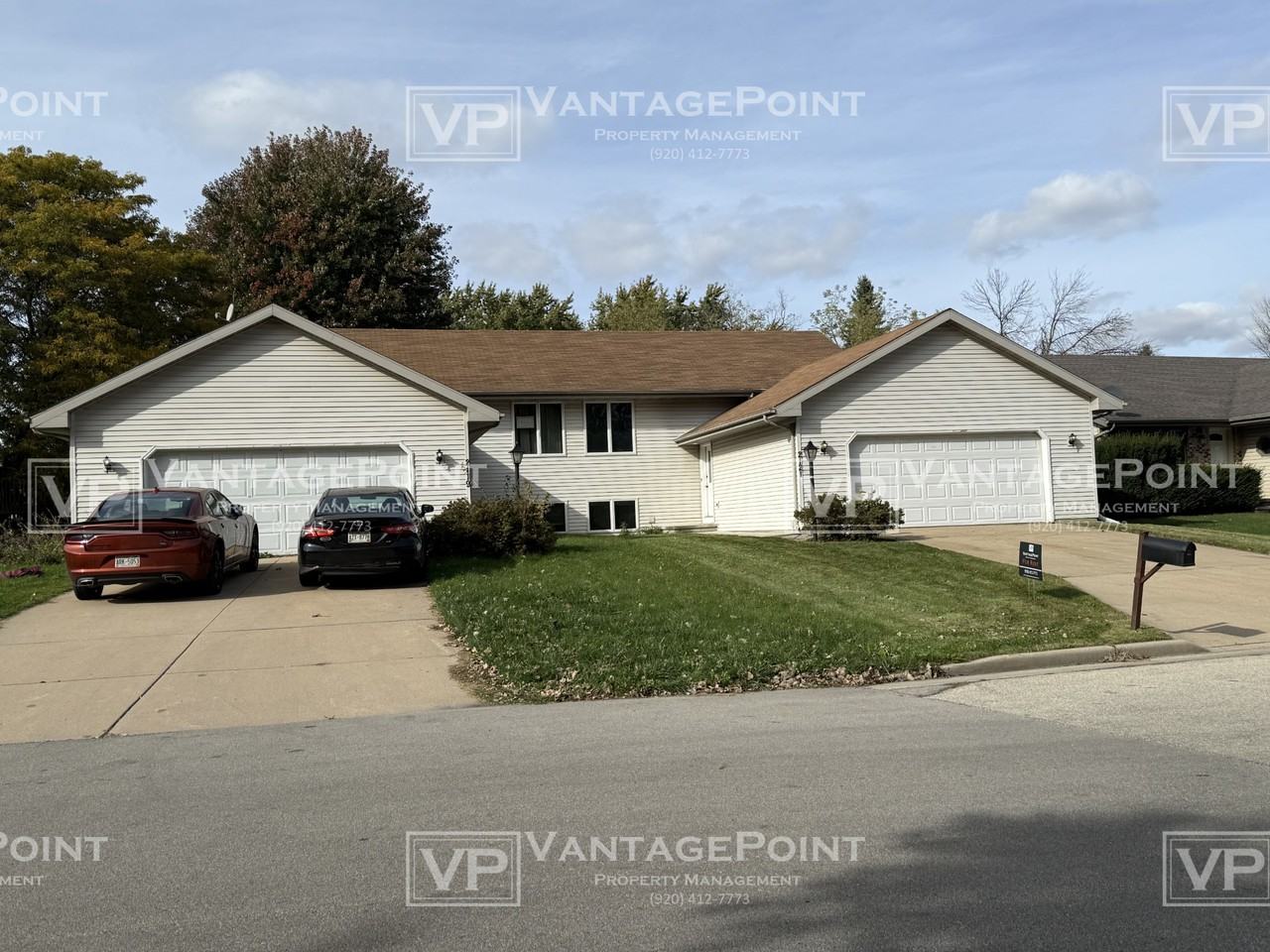 2121 N Cloudview Dr #2121 - Photo 2 of 21