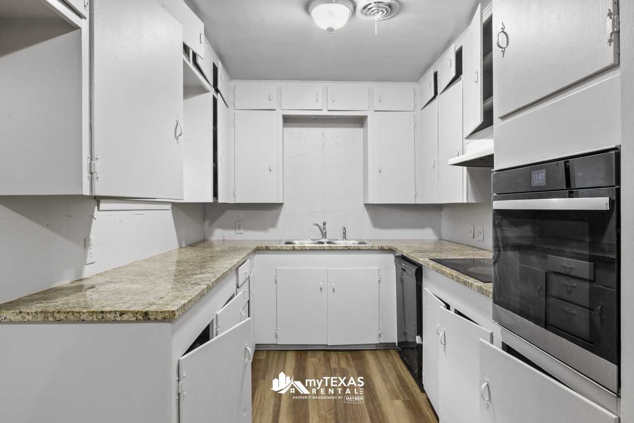 403 Dogwood Ln #1 - Photo 3 of 14