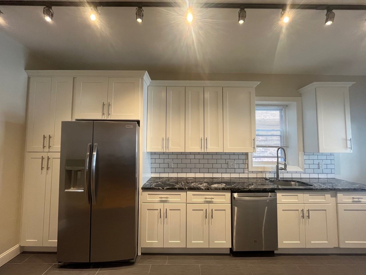 350 Melwood Avenue #350 - Photo 3 of 40