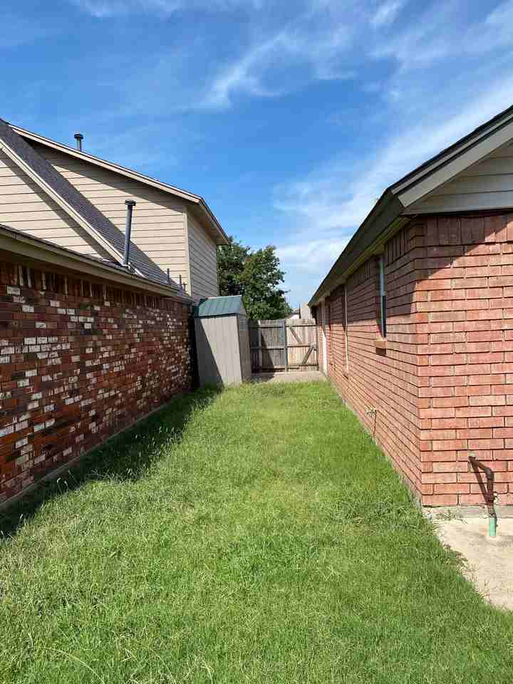 2122 Meench Dr #1 - Photo 2 of 50