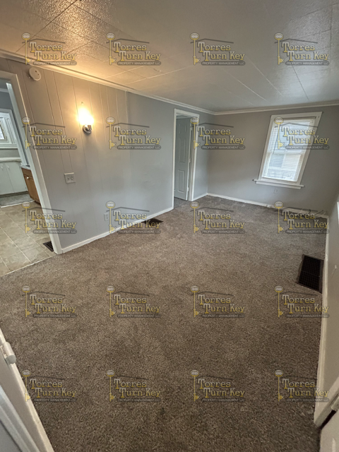 49 Karnes St #1 - Photo 3 of 8