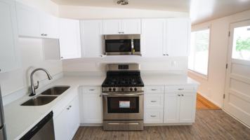 featured image of 5558 Somerset Way #1