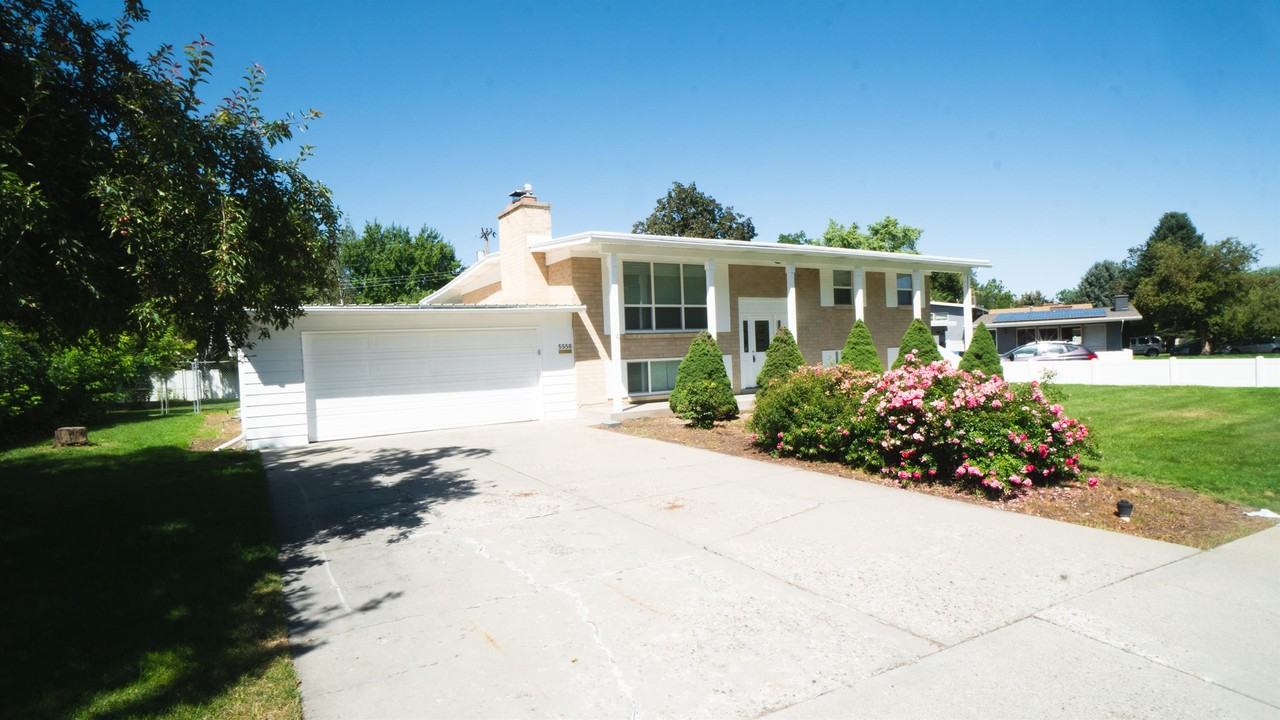 5558 S Somerset Way #1 - Photo 4 of 50