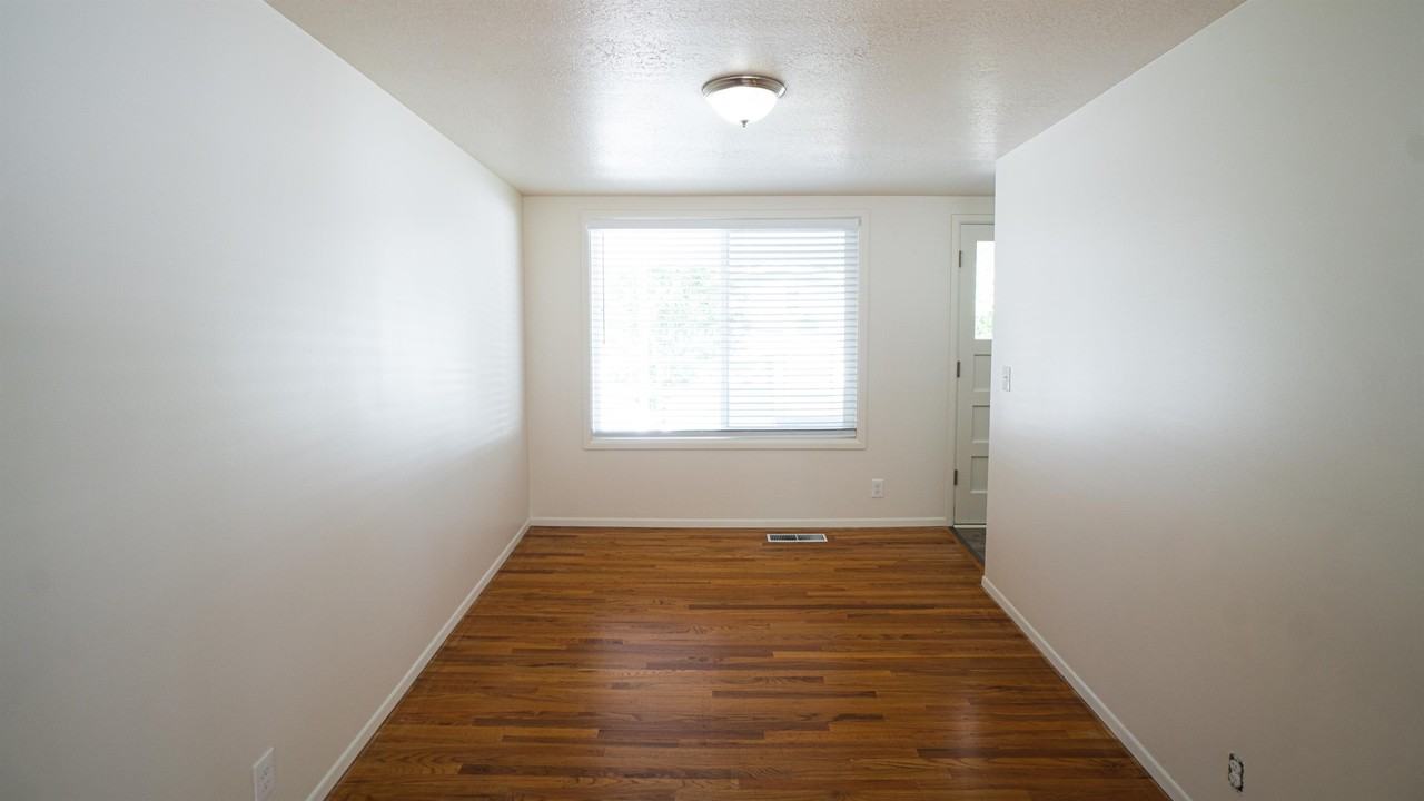 5558 S Somerset Way #1 - Photo 5 of 50