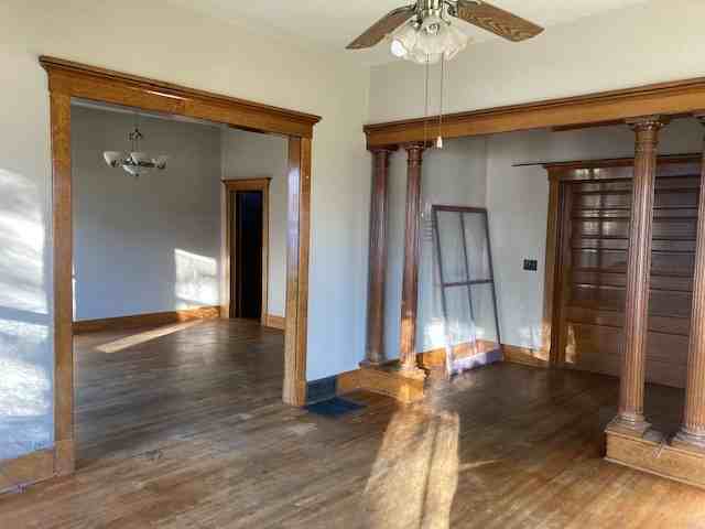 322 W 4th St #1 - Photo 3 of 14