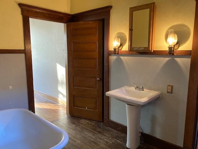 322 W 4th St #1 - Photo 6 of 14