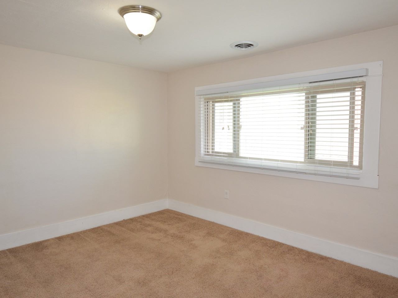 271 North 100 East #1 - Photo 5 of 11