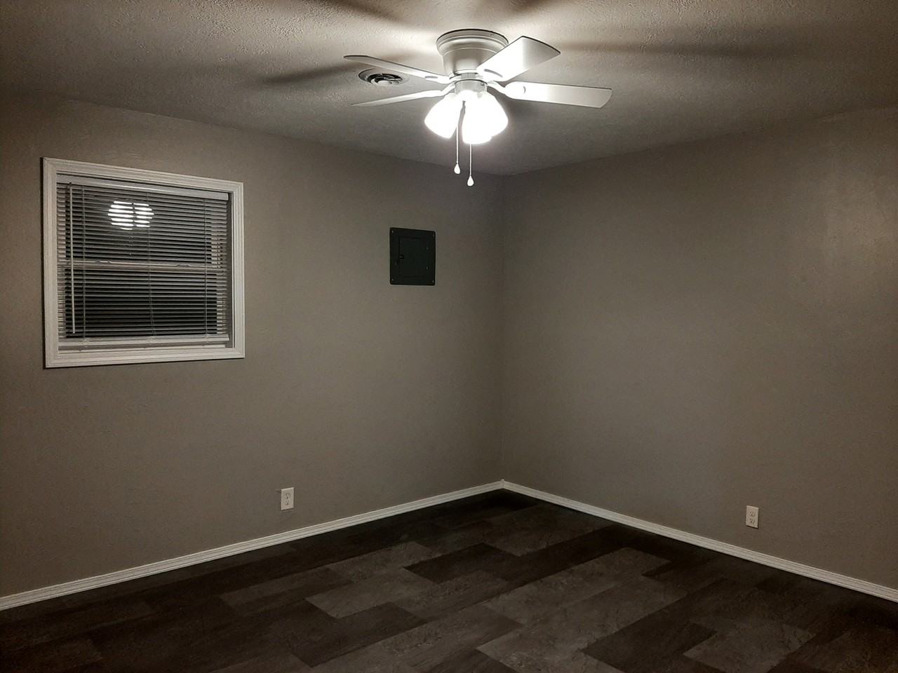 3309 1/2 S West St #1 - Photo 4 of 9