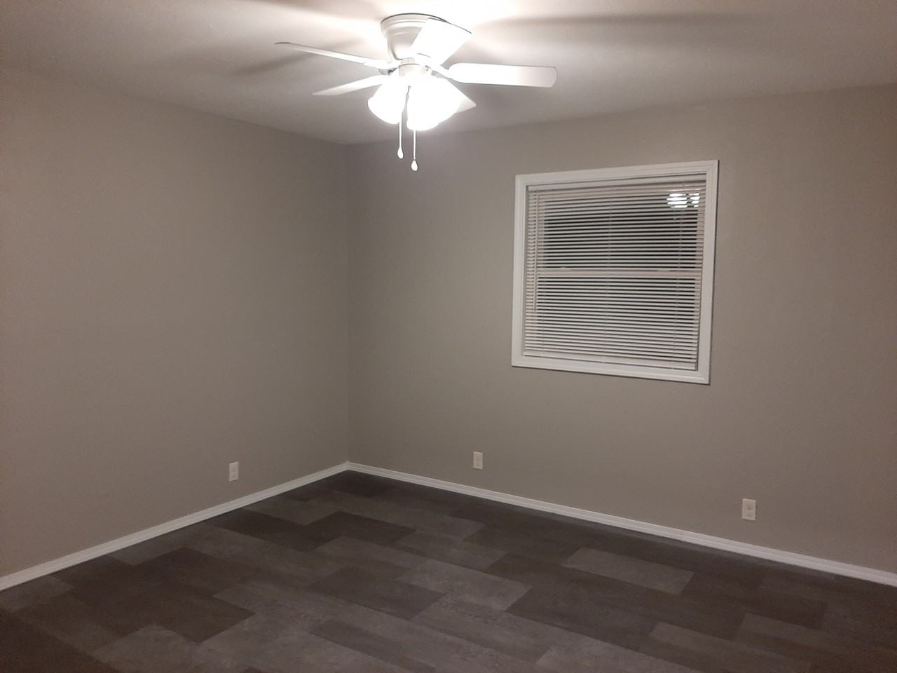 3309 1/2 S West St #1 - Photo 7 of 9