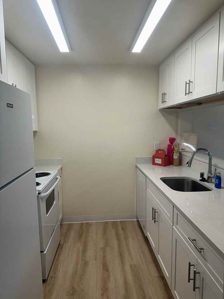 Sammamish Beach Club - Photo 3 of 12