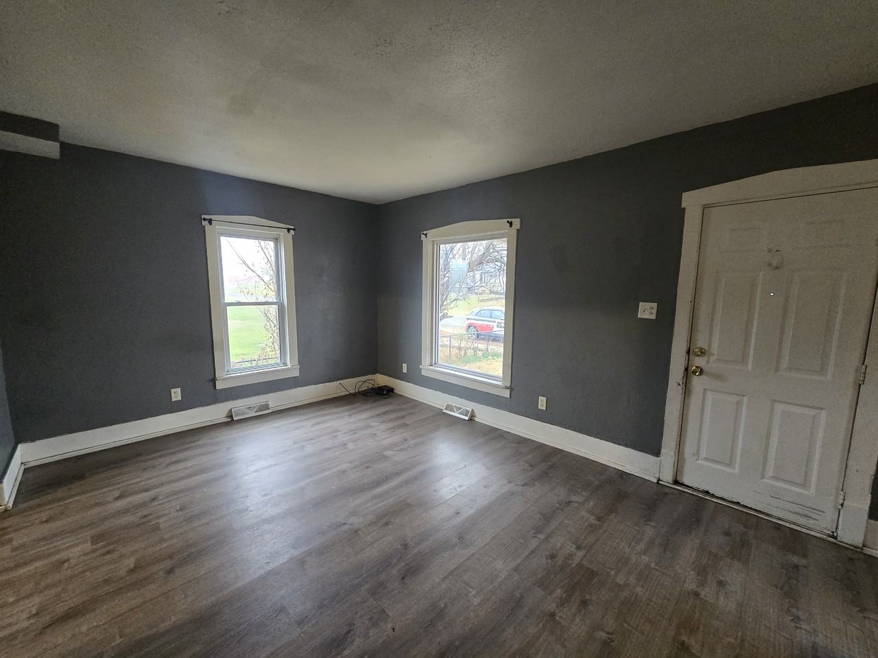 707 Webster St #1 - Photo 3 of 27