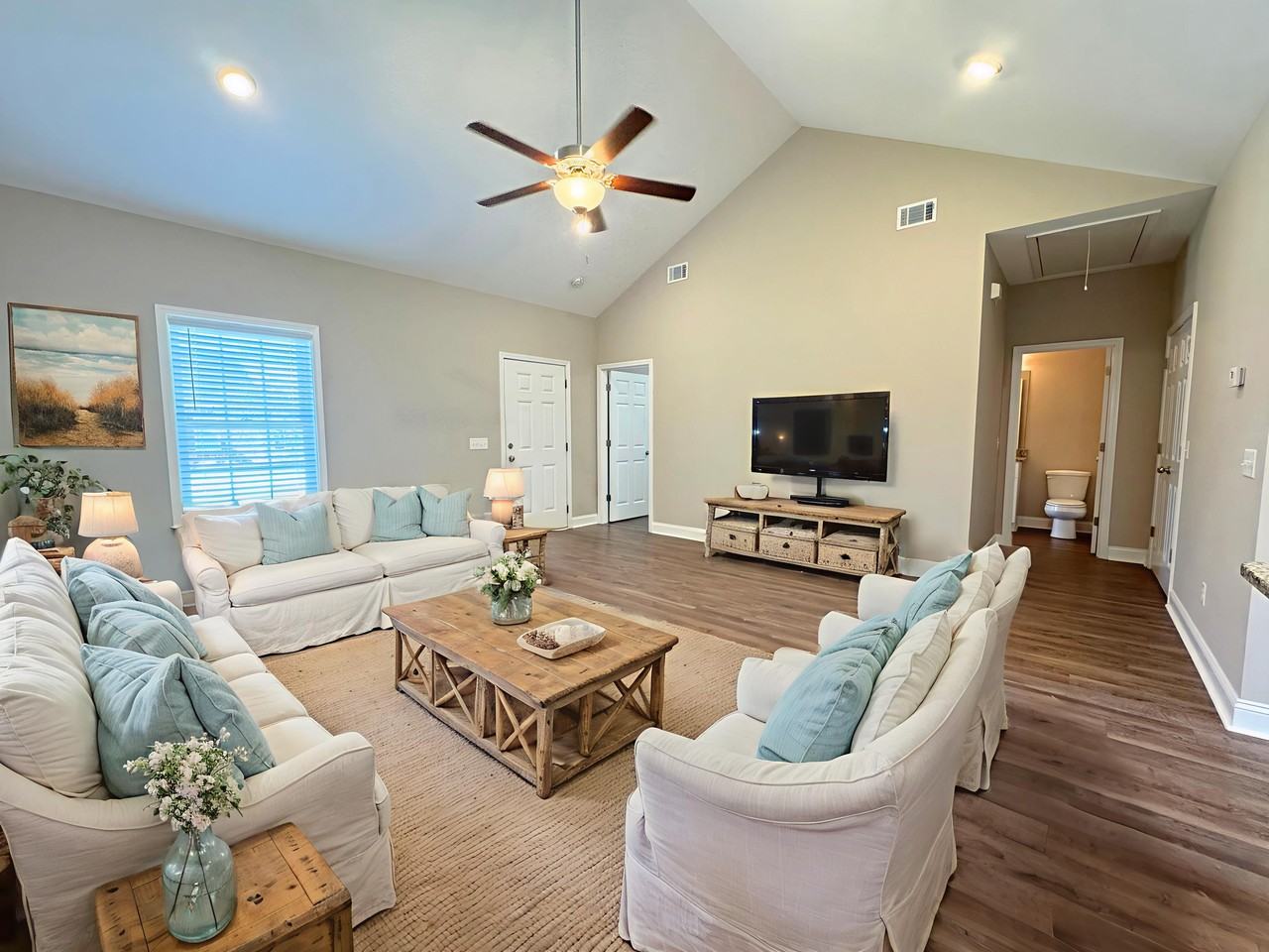 204 Waybill Cir #1 - Photo 2 of 8