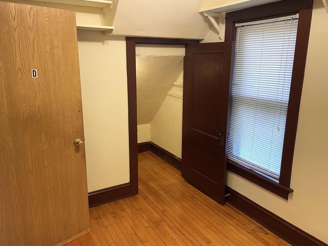 2029 Sherman Ave #D - Photo 2 of 15