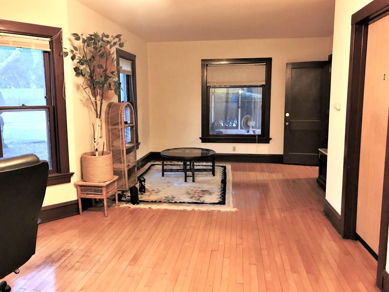 2029 Sherman Ave #D - Photo 4 of 15