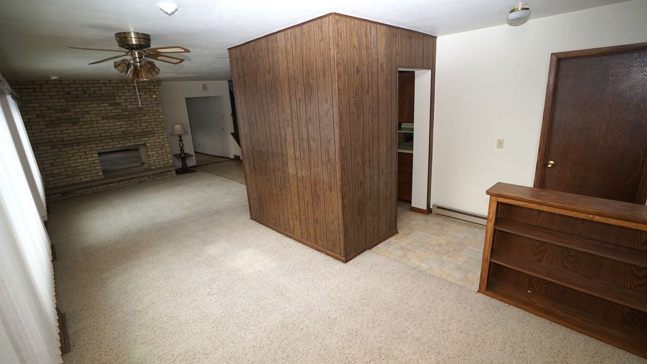 6918 Fisher Rd - Photo 4 of 22