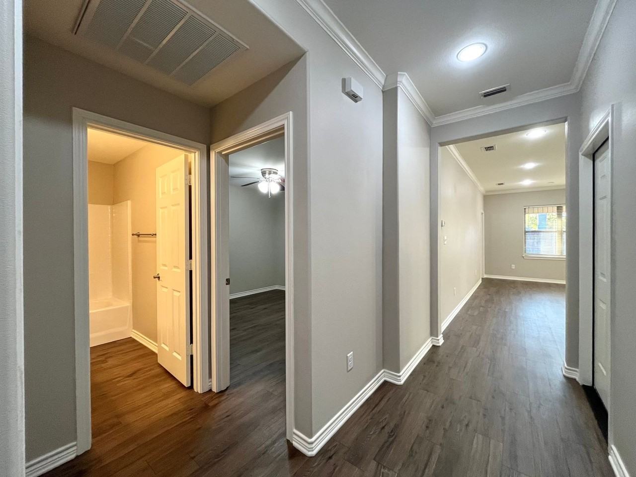 Amberwood Townhomes - Photo 3 of 47