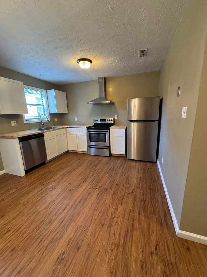 1424 Tangora Lane #1