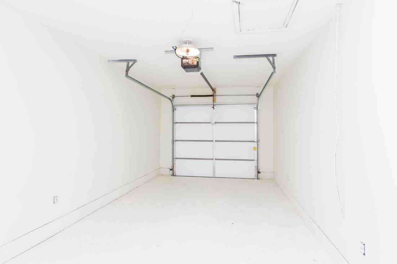 10 Greenhaven Pl #1 - Photo 5 of 10