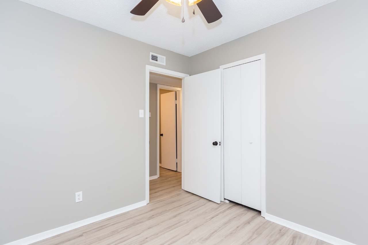 10 Greenhaven Pl #1 - Photo 6 of 10