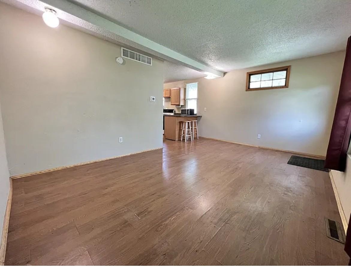 202 14th Avenue Southwest #1 - Photo 5 of 21