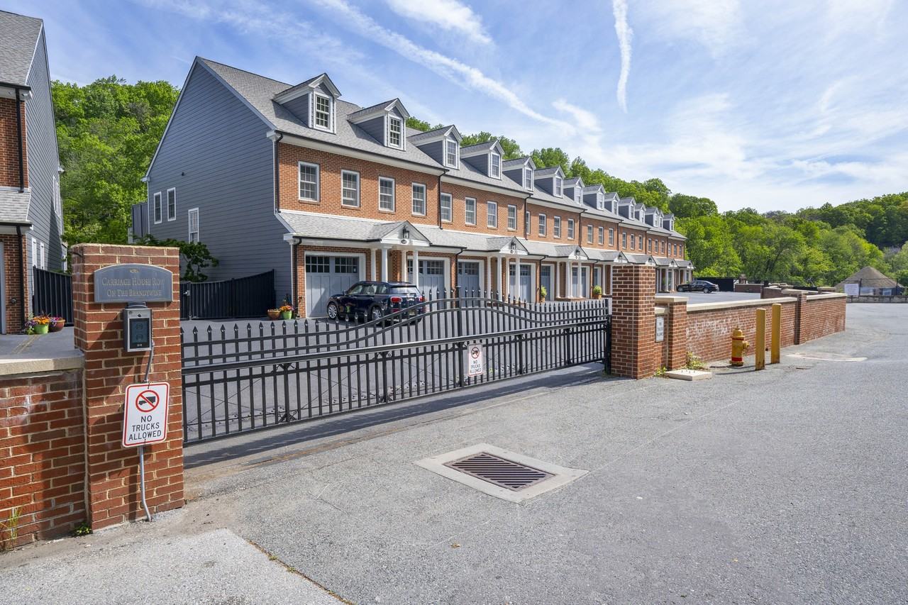 118 Bancroft Mills Rd #1 - Photo 3 of 40