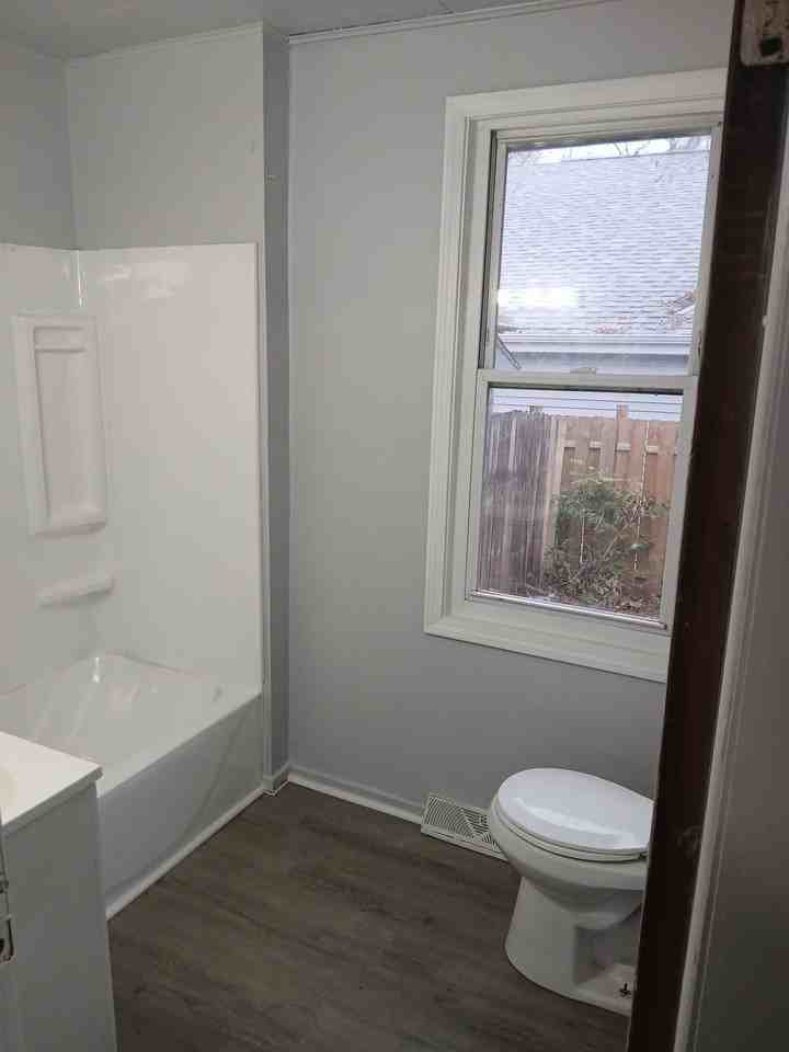 3141 Collins St #1110SAWYER - Photo 6 of 8