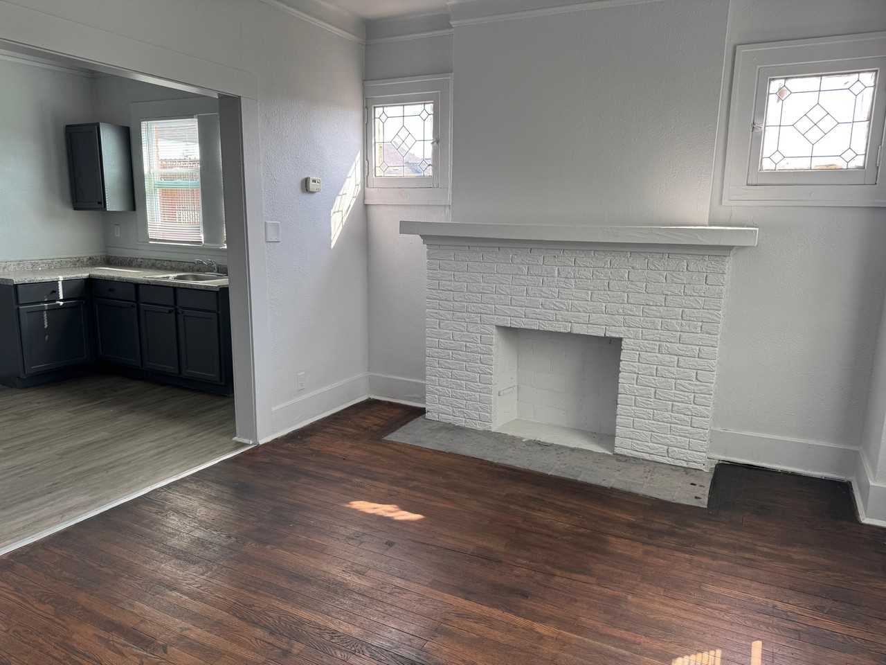 3724 3724 Wager Avenue - 3 (3726 A1) UP Right - Photo 2 of 8