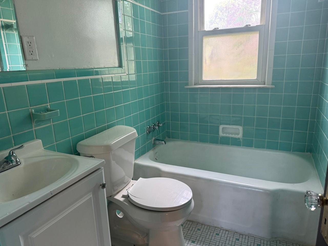 4845 University Place #1 - Photo 4 of 7