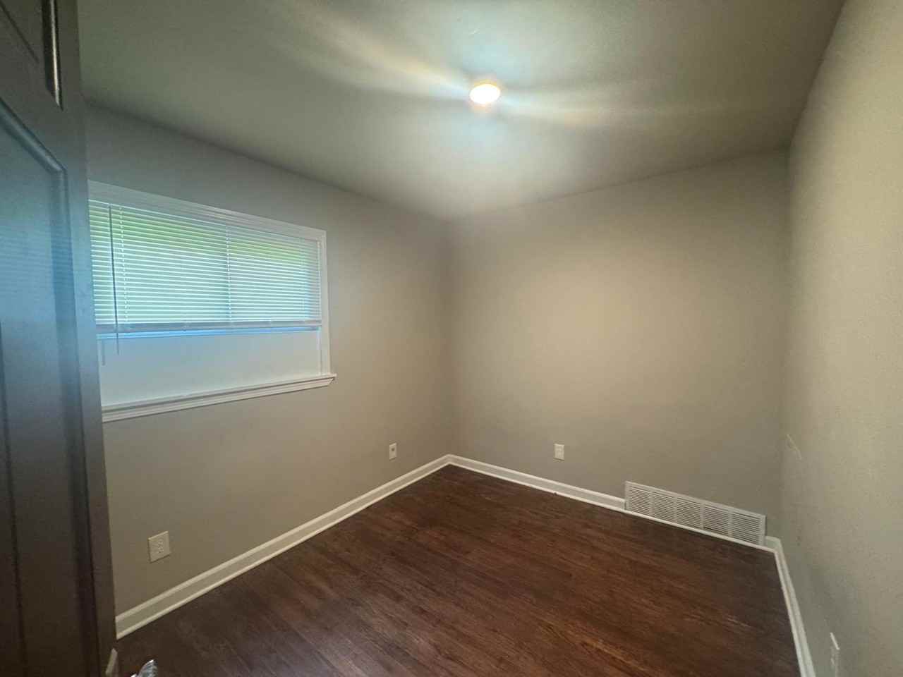 4845 University Place #1 - Photo 5 of 7