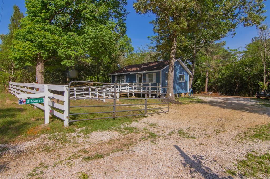 285 Debbies Blvd #1 - Photo 2 of 10