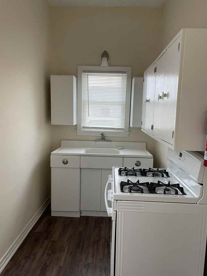 403 North Court Street #2 - Photo 3 of 4