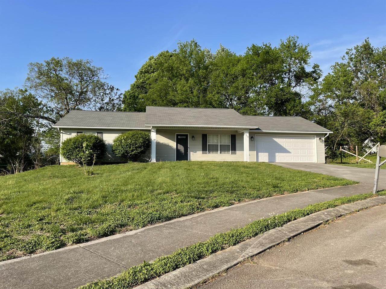 512 Lejeune Drive #1